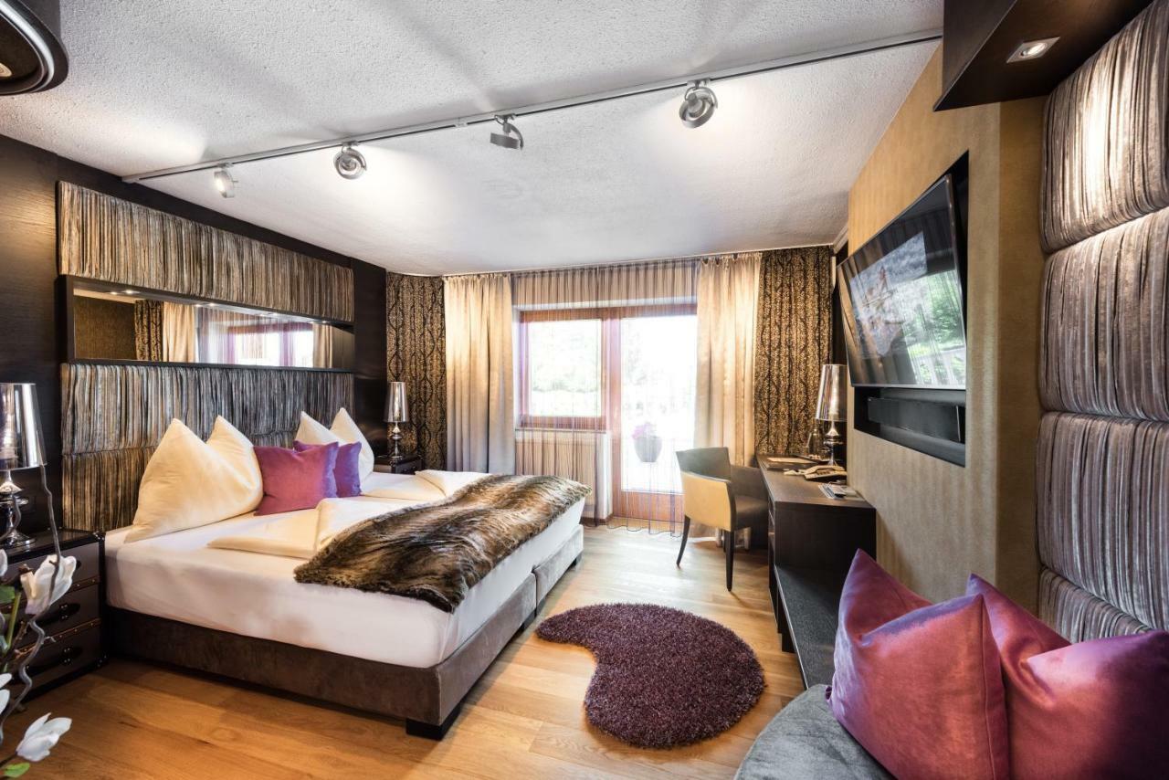 Hotel Winzer Wellness & Kuscheln Sankt Georgen im Attergau Exterior photo